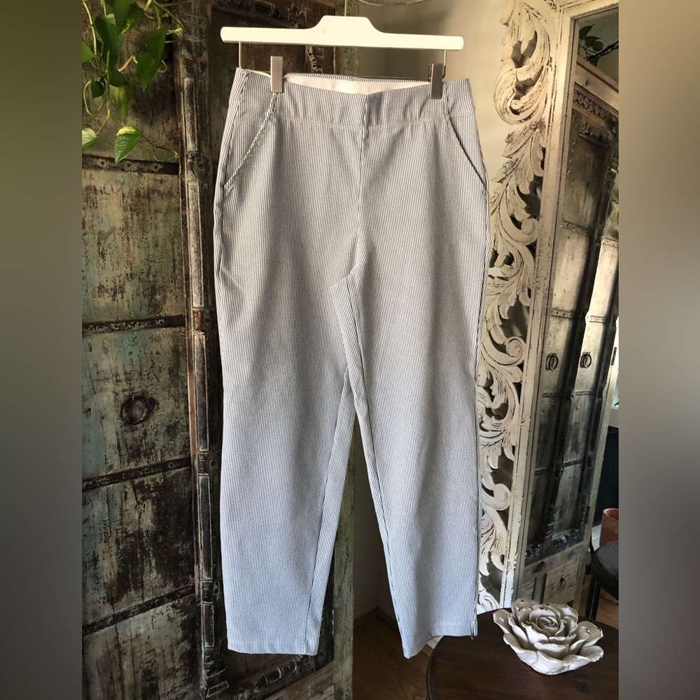 228 Max Studio Pants